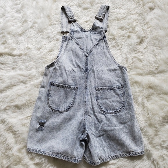 ACID WASH DISTRESSED SHORT OVERALLS - Picture 3 of 4